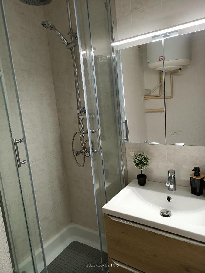 St Pierre La Mer,Appartement T2 En Residence Calme Флёри Экстерьер фото